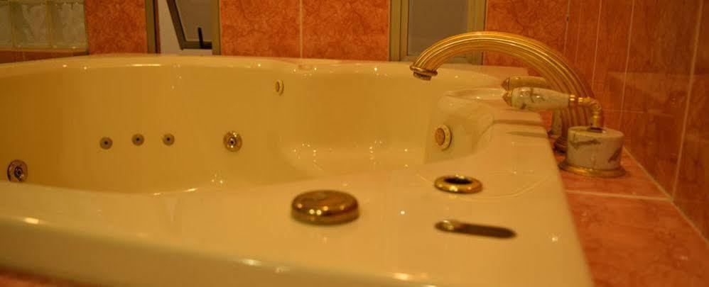 Casa Bella Suites カリ エクステリア 写真